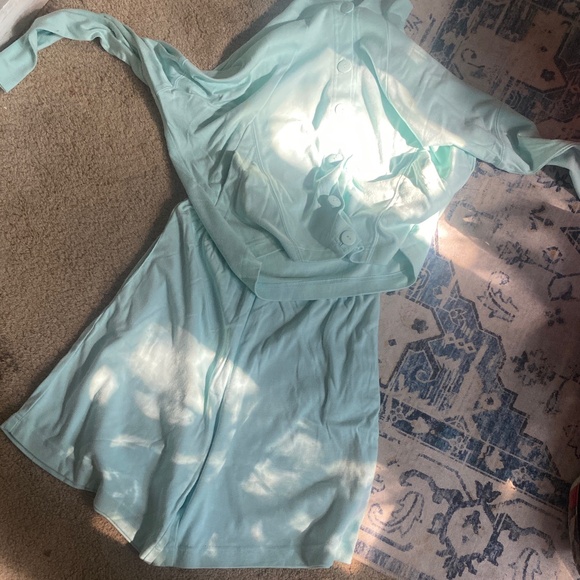 Sky blue fit